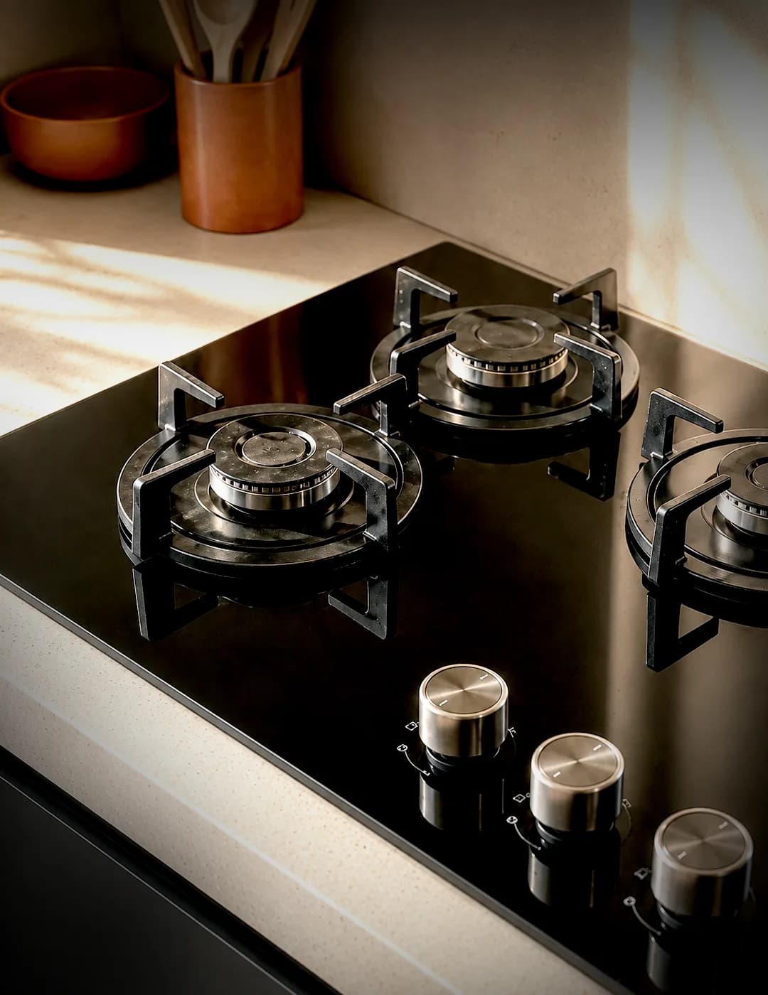 The same stovetop after cleaning with Ta-Daa